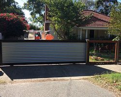 Aluminium Frame With Zincalume Infill Sliding Automatic Electric Driveway Gate Aluminium Frame With Zincalume Infill Sliding Automatic Electric Driveway Gate