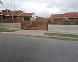 Aluminium Slat Automatic Electric Sliding Vehilce Gate & Fence Infills Aluminium Slat Automatic Electric Sliding Vehilce Gate & Fence Infills