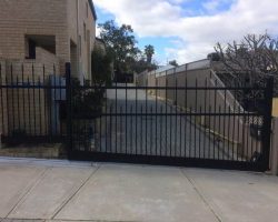 Spear Top Sliding Vehicle Gate Spear Top Sliding Vehicle Gate