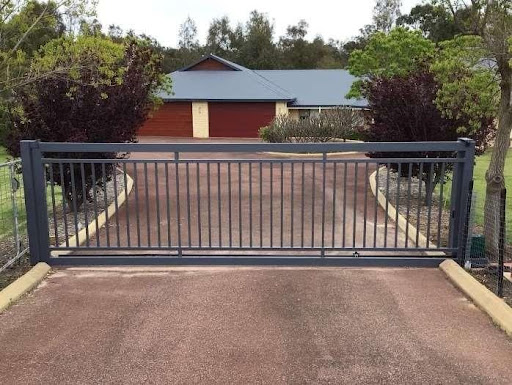 The Oakford Automated Sliding Vehicle Gate